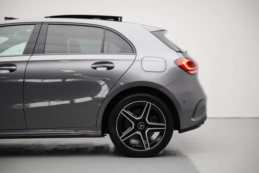 Mercedes-Benz A-Klasse A250 e AMG Line |Pano|Ambient|Carplay|Dodehoek|