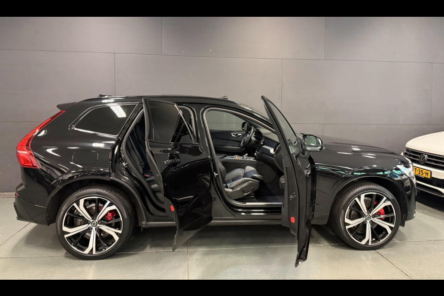 Volvo XC60 2.0 T8 R-DESIGN AWD 455PK Black Edition PANO/H-KARDON/DAB/CARPLAY/LEDER/M-STOELEN///