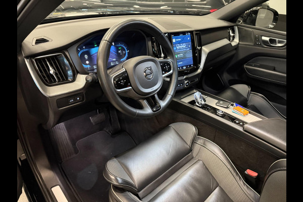 Volvo XC60 2.0 T8 R-DESIGN AWD 455PK Black Edition PANO/H-KARDON/DAB/CARPLAY/LEDER/M-STOELEN///