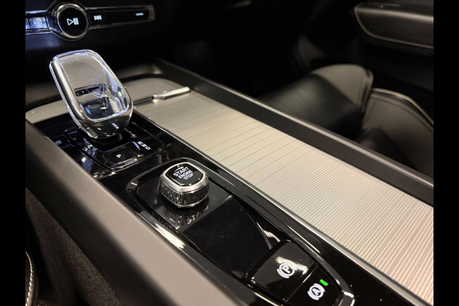 Volvo XC60 2.0 T8 R-DESIGN AWD 455PK Black Edition PANO/H-KARDON/DAB/CARPLAY/LEDER/M-STOELEN///