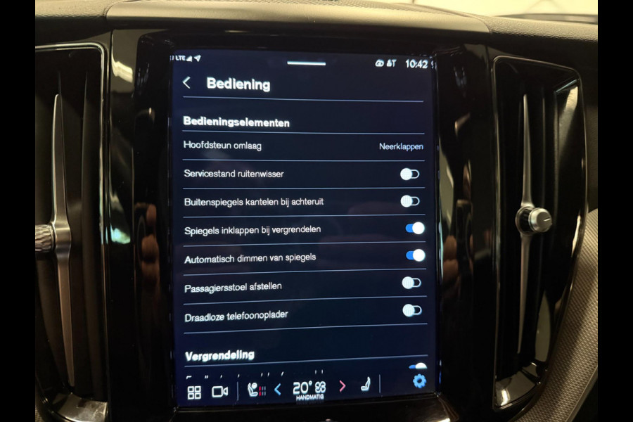 Volvo XC60 2.0 T8 R-DESIGN AWD 455PK Black Edition PANO/H-KARDON/DAB/CARPLAY/LEDER/M-STOELEN///