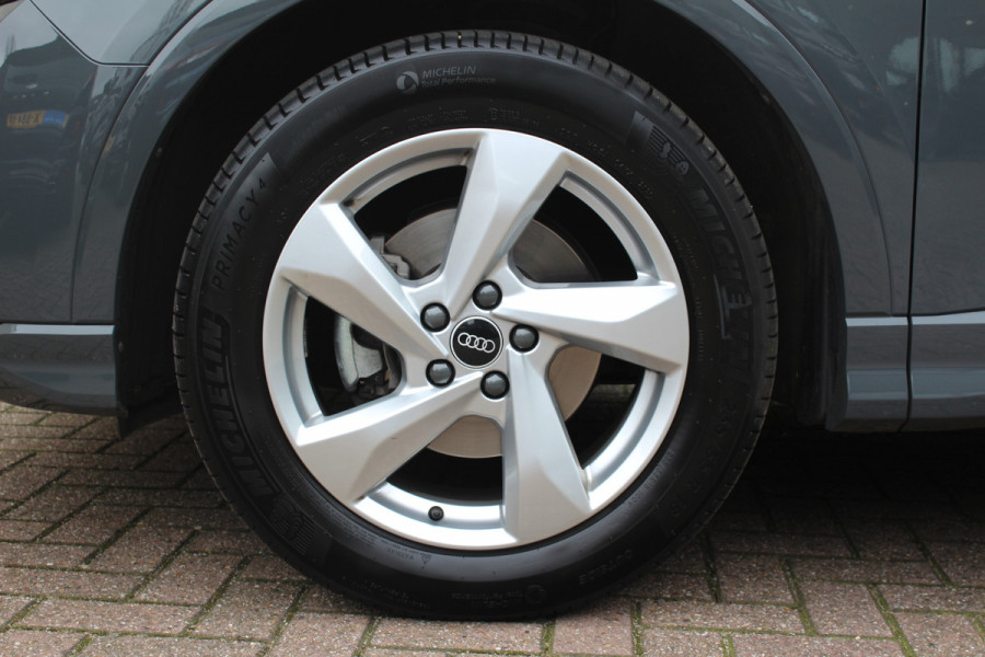 Audi Q3 35 TFSI Advanced edition Plus | Origin NL | Trekhaak | Camera | Cruise Control
