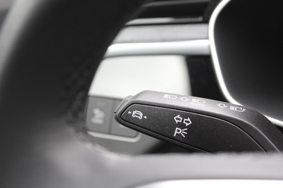 Audi Q3 35 TFSI Advanced edition Plus | Origin NL | Trekhaak | Camera | Cruise Control