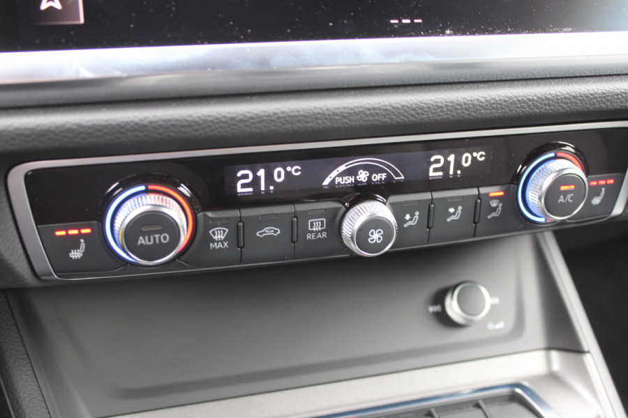 Audi Q3 35 TFSI Advanced edition Plus | Origin NL | Trekhaak | Camera | Cruise Control