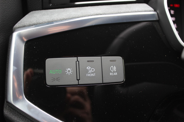 Audi Q3 35 TFSI Advanced edition Plus | Origin NL | Trekhaak | Camera | Cruise Control
