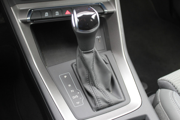 Audi Q3 35 TFSI Advanced edition Plus | Origin NL | Trekhaak | Camera | Cruise Control