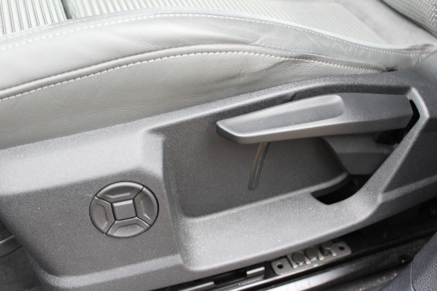 Audi Q3 35 TFSI Advanced edition Plus | Origin NL | Trekhaak | Camera | Cruise Control