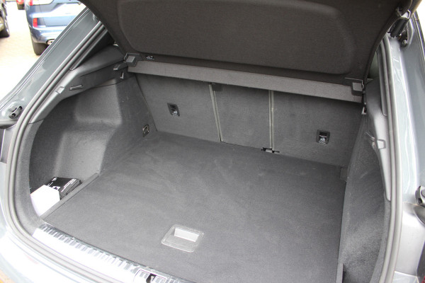 Audi Q3 35 TFSI Advanced edition Plus | Origin NL | Trekhaak | Camera | Cruise Control