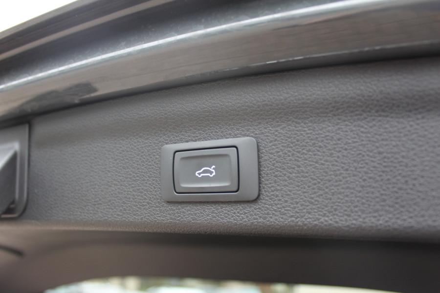 Audi Q3 35 TFSI Advanced edition Plus | Origin NL | Trekhaak | Camera | Cruise Control