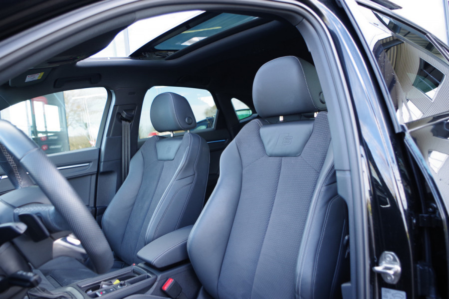 Audi Q3 Sportback 45 TFSI e 245 PK S-Line Edition, Panoramadak, 360 Camera, Sfeerverlichting