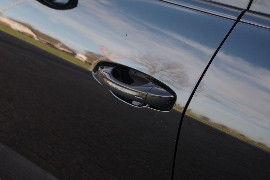 Audi Q3 Sportback 45 TFSI e 245 PK S-Line Edition, Panoramadak, 360 Camera, Sfeerverlichting