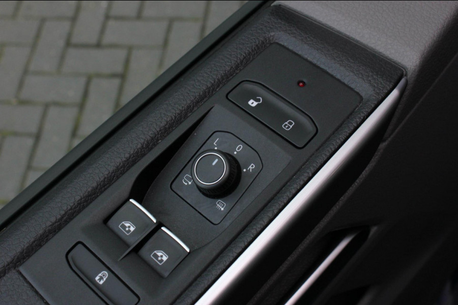 Volkswagen Transporter 2.0 TDI L2H1 BULLI DUBBEL CABINE 150PK 2020 JB- EDIITON / ACTIVE DISPLAY / VERLAGINGSVEREN / APPLE CARPLAY