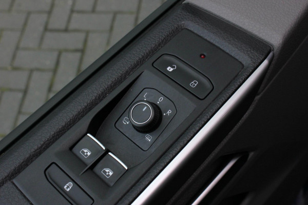 Volkswagen Transporter 2.0 TDI L2H1 BULLI DUBBEL CABINE 150PK 2020 JB- EDIITON / ACTIVE DISPLAY / VERLAGINGSVEREN / APPLE CARPLAY