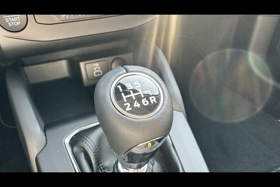 Ford FOCUS Wagon 1.0 EcoBoost Hybrid Titanium | 125pk | Winterpack | Nieuw | Sync 4 | Apple carplay | Android auto