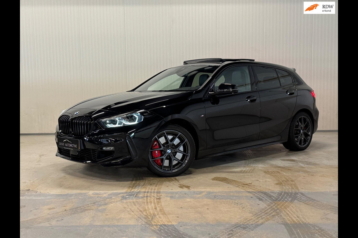 BMW 1-serie 120i | PANO | M-SPORT | CAMERA | LED | SHADOW LINE
