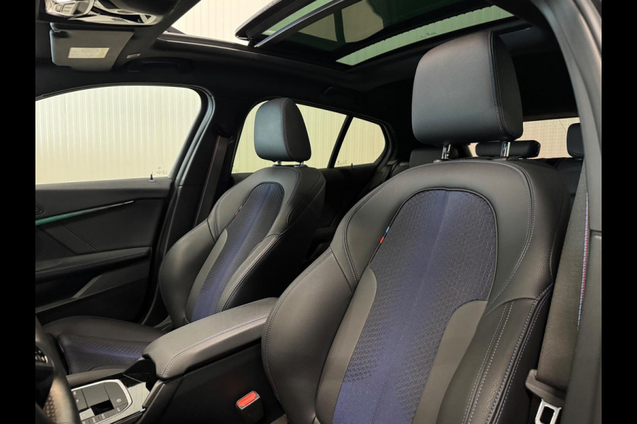 BMW 1-serie 120i | PANO | M-SPORT | CAMERA | LED | SHADOW LINE