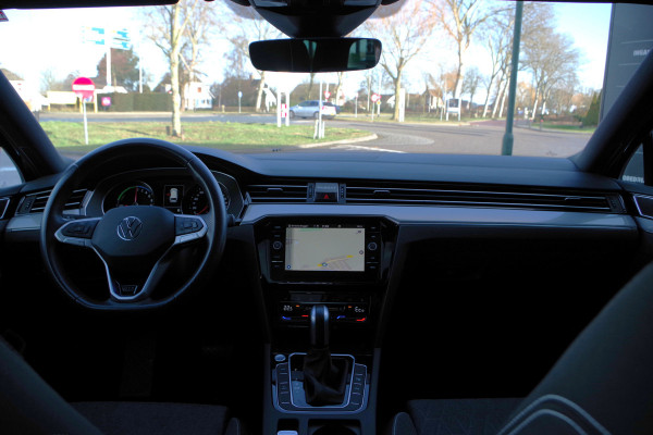 Volkswagen Passat Variant 1.4 TSI PHEV GTE 218 PK BNS, Panoramadak, Matrix-LED, Winterpakket, Keyless, Camera