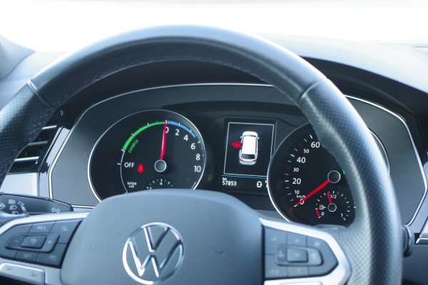Volkswagen Passat Variant 1.4 TSI PHEV GTE 218 PK BNS, Panoramadak, Matrix-LED, Winterpakket, Keyless, Camera