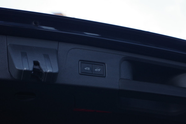 Volkswagen Passat Variant 1.4 TSI PHEV GTE 218 PK BNS, Panoramadak, Matrix-LED, Winterpakket, Keyless, Camera