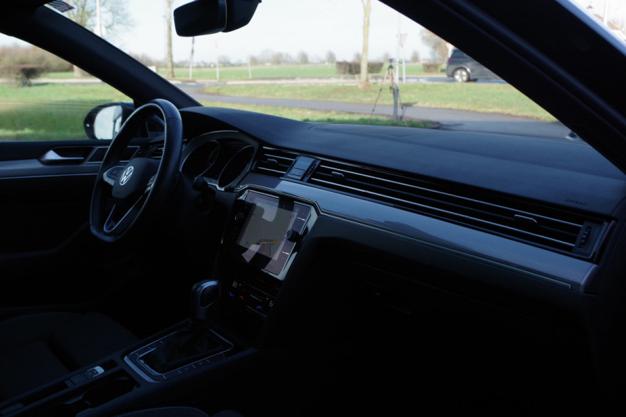 Volkswagen Passat Variant 1.4 TSI PHEV GTE 218 PK BNS, Panoramadak, Matrix-LED, Winterpakket, Keyless, Camera