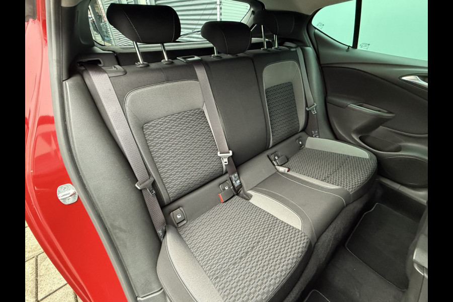 Opel Astra BWJ 2020 | 1.2T 131PK Edition | TREKHAAK | AGR  | CLIMA | PDC 2X | CARPLAY | NAVI | LMV | PRIVACY GLASS