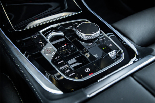 BMW X5 xDrive50e - M Sport | Panorama | H&K | Luchtvering | Memory | 360 Camera