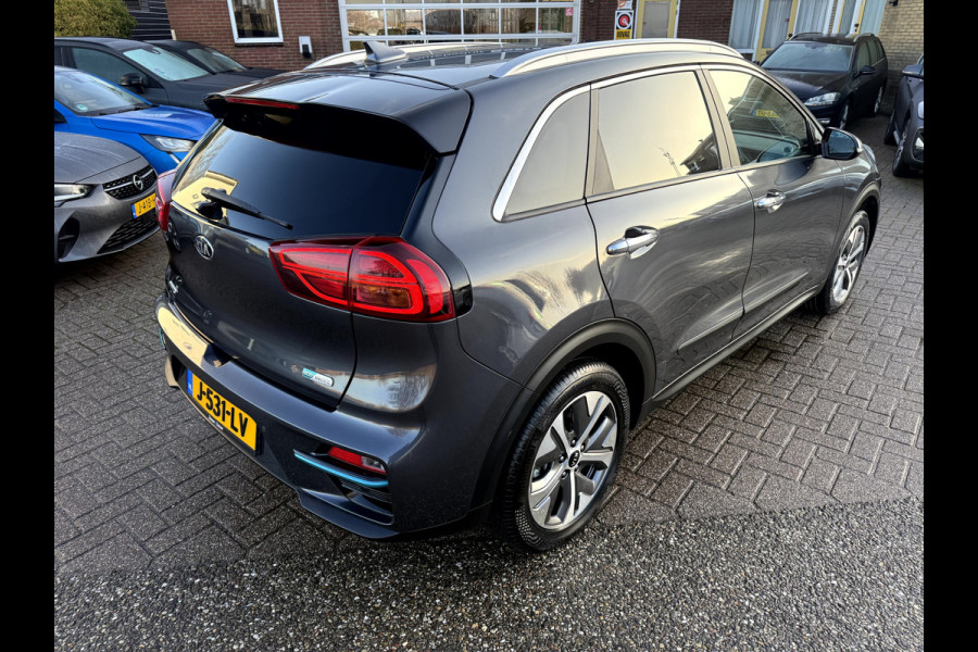 Kia e-Niro ExecutiveLine 64 kWh 3-Fase, Leer, Camera, Stoel/Stuur Verwarming