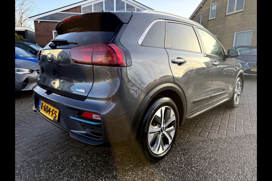 Kia e-Niro ExecutiveLine 64 kWh 3-Fase, Leer, Camera, Stoel/Stuur Verwarming