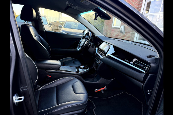 Kia e-Niro ExecutiveLine 64 kWh 3-Fase, Leer, Camera, Stoel/Stuur Verwarming