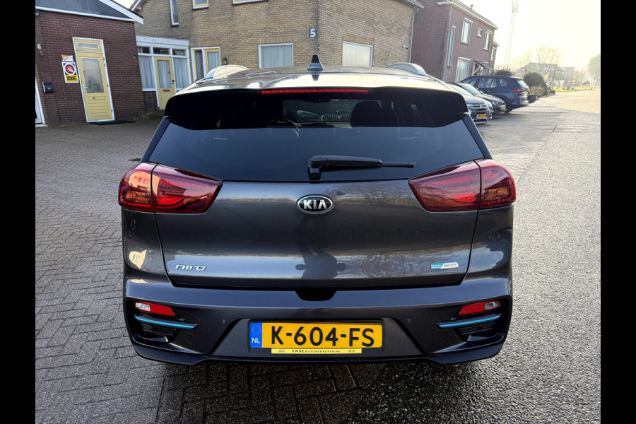 Kia e-Niro ExecutiveLine 64 kWh 3-Fase, Leer, Camera, Stoel/Stuur Verwarming