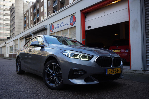 BMW 2 Serie Gran Coupé 218i | Panoramadak | Leer | Sportstoelen | M-Sport accenten | Verwarmd Sportstuur | Stoelverwarming | BMW onderhouden |