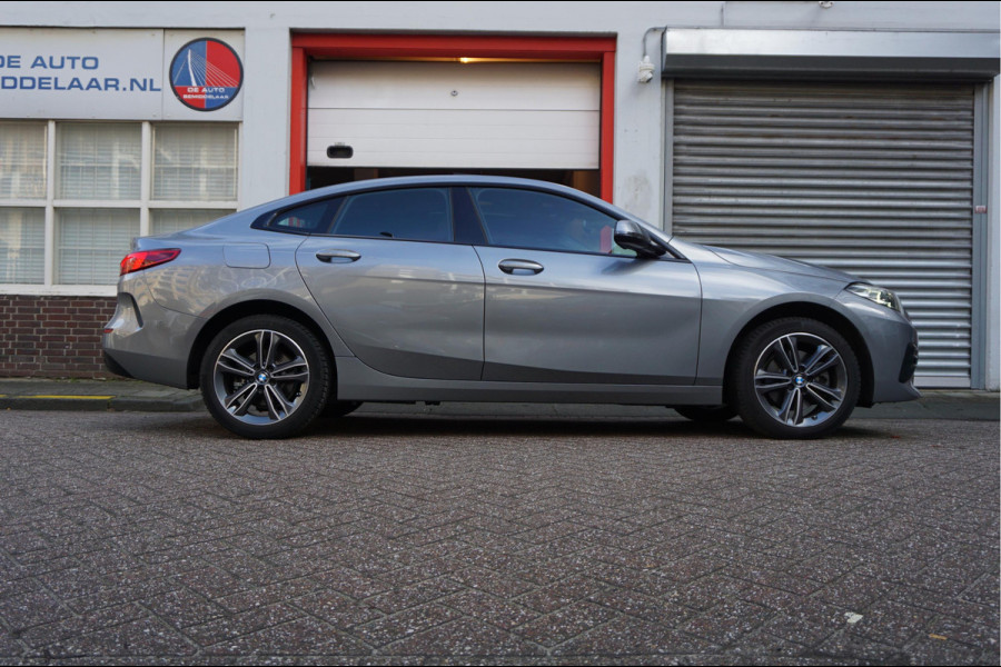 BMW 2 Serie Gran Coupé 218i | Panoramadak | Leer | Sportstoelen | M-Sport accenten | Verwarmd Sportstuur | Stoelverwarming | BMW onderhouden |
