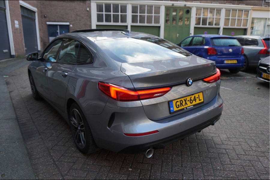 BMW 2 Serie Gran Coupé 218i | Panoramadak | Leer | Sportstoelen | M-Sport accenten | Verwarmd Sportstuur | Stoelverwarming | BMW onderhouden |