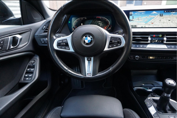 BMW 2 Serie Gran Coupé 218i | Panoramadak | Leer | Sportstoelen | M-Sport accenten | Verwarmd Sportstuur | Stoelverwarming | BMW onderhouden |