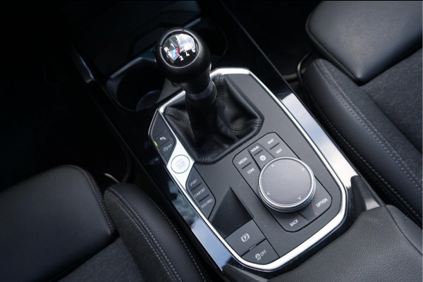 BMW 2 Serie Gran Coupé 218i | Panoramadak | Leer | Sportstoelen | M-Sport accenten | Verwarmd Sportstuur | Stoelverwarming | BMW onderhouden |