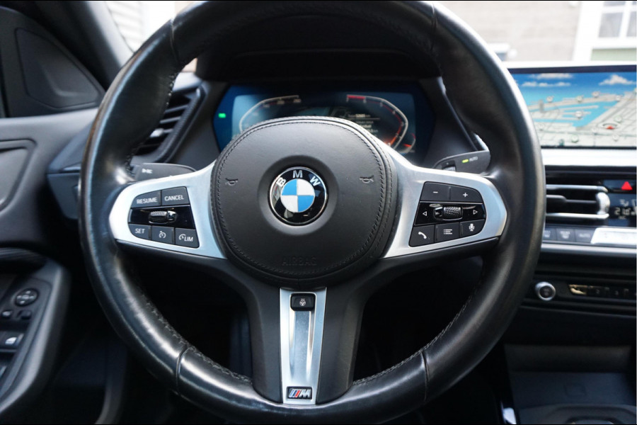 BMW 2 Serie Gran Coupé 218i | Panoramadak | Leer | Sportstoelen | M-Sport accenten | Verwarmd Sportstuur | Stoelverwarming | BMW onderhouden |