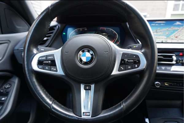 BMW 2 Serie Gran Coupé 218i | Panoramadak | Leer | Sportstoelen | M-Sport accenten | Verwarmd Sportstuur | Stoelverwarming | BMW onderhouden |