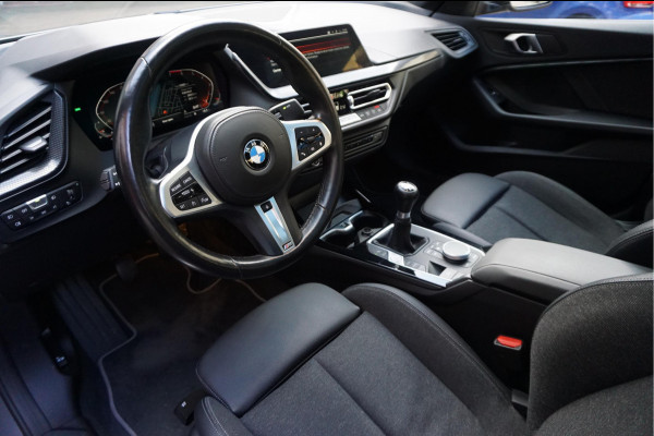 BMW 2 Serie Gran Coupé 218i | Panoramadak | Leer | Sportstoelen | M-Sport accenten | Verwarmd Sportstuur | Stoelverwarming | BMW onderhouden |
