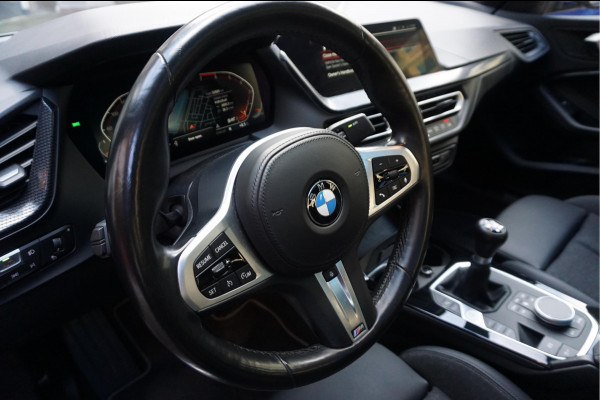 BMW 2 Serie Gran Coupé 218i | Panoramadak | Leer | Sportstoelen | M-Sport accenten | Verwarmd Sportstuur | Stoelverwarming | BMW onderhouden |
