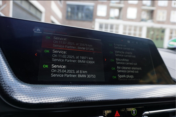 BMW 2 Serie Gran Coupé 218i | Panoramadak | Leer | Sportstoelen | M-Sport accenten | Verwarmd Sportstuur | Stoelverwarming | BMW onderhouden |