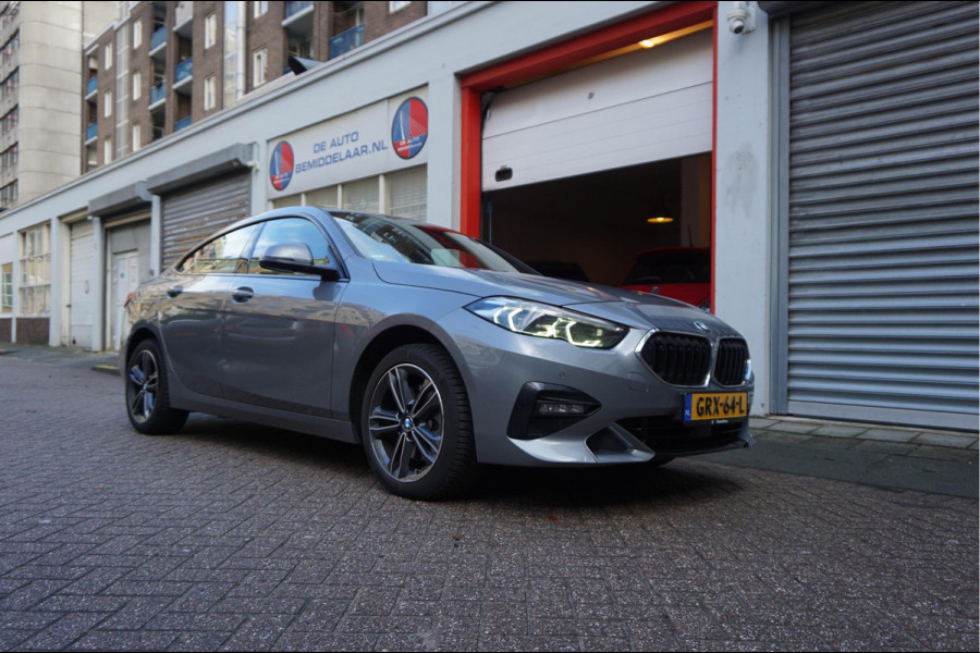 BMW 2 Serie Gran Coupé 218i | Panoramadak | Leer | Sportstoelen | M-Sport accenten | Verwarmd Sportstuur | Stoelverwarming | BMW onderhouden |
