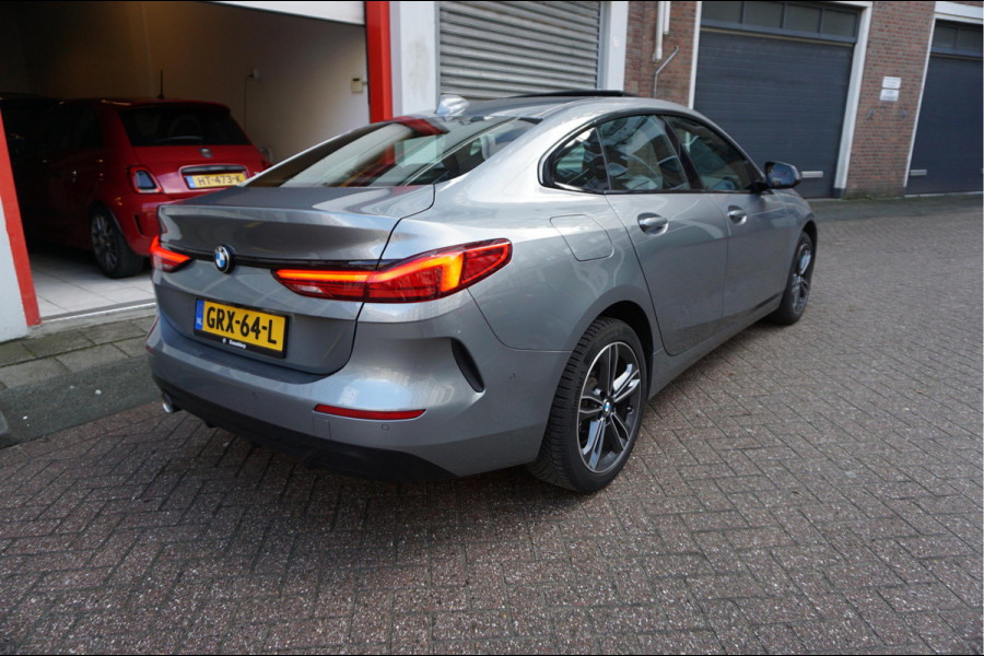 BMW 2 Serie Gran Coupé 218i | Panoramadak | Leer | Sportstoelen | M-Sport accenten | Verwarmd Sportstuur | Stoelverwarming | BMW onderhouden |