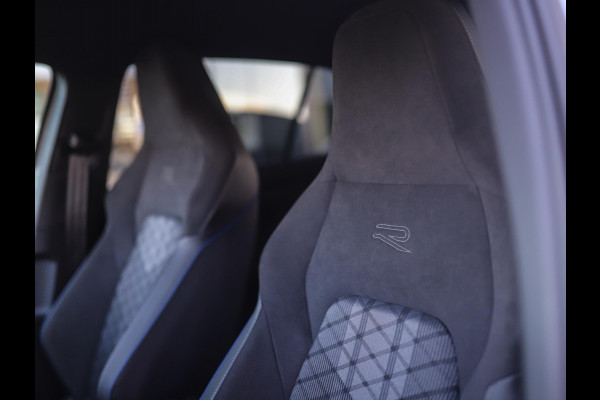 Volkswagen Golf 1.5 TSI R-Line Edition