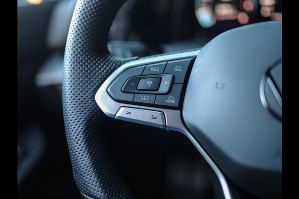 Volkswagen Golf 1.5 TSI R-Line Edition