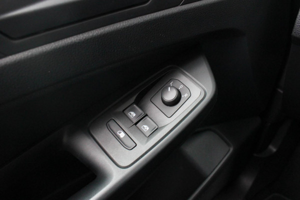 Volkswagen Caddy Cargo 2.0 TDI 199PK BLACK OPS / JB- EDITION / LEDEREN BEKLEDING / MAXTRON / SIDE- BARS/ VERLAGINGSVEREN/ELEK- PAK