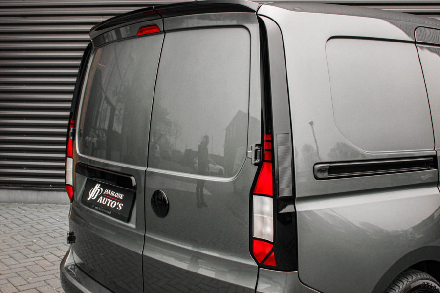 Volkswagen Caddy Cargo 2.0 TDI 199PK BLACK OPS / JB- EDITION / LEDEREN BEKLEDING / MAXTRON / SIDE- BARS/ VERLAGINGSVEREN/ELEK- PAK