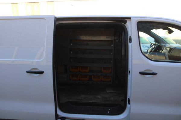 Peugeot Expert 2.0 BlueHDI 120PK L3H1 / Trekhaak / Laadruimte inrichting / Cruise / 3 zits