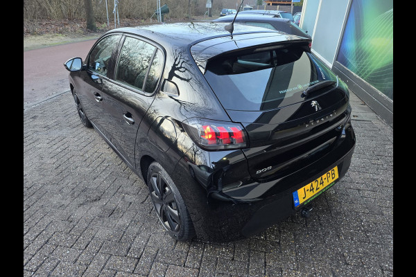 Peugeot 208 1.2 75PK Active | 12MND GARANTIE | CARPLAY | CRUISE | NIEUWE APK | TREKHAAK |