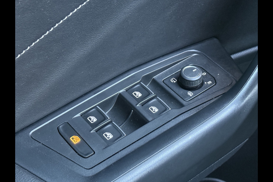 Volkswagen T-Roc 1.5 TSI Style | Camera | Apple Carplay | Trekhaak | IQ Light
