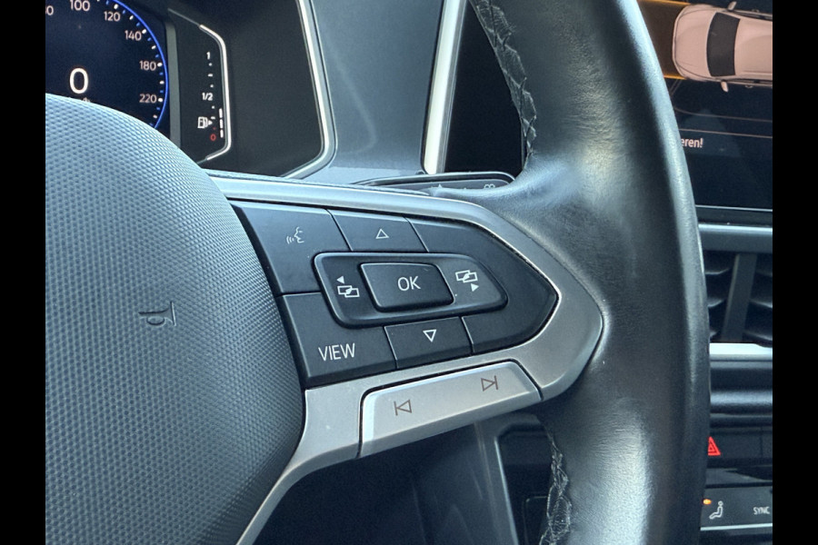 Volkswagen T-Roc 1.5 TSI Style | Camera | Apple Carplay | Trekhaak | IQ Light